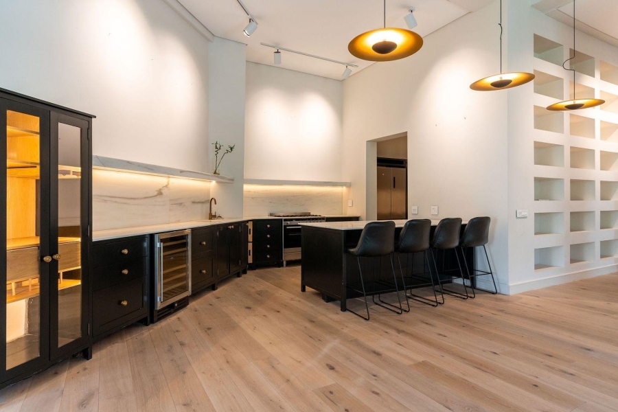 2 Bedroom Property for Sale in Tamboerskloof Western Cape